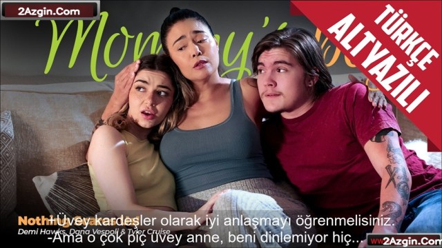 Üvey oğluyla kavga eden genç adamı sikişerek sakinleştirmeye çalıştı